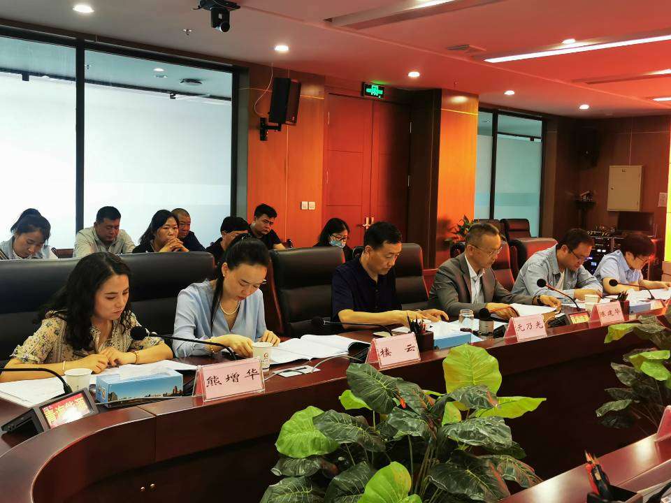 國資委領(lǐng)導(dǎo)  程彩琳攝.jpg